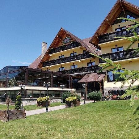 Hotel Sf. Petru Tău Bistra Exterior foto