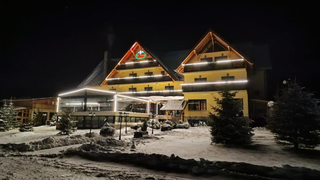 Hotel Sf. Petru Tău Bistra Exterior foto